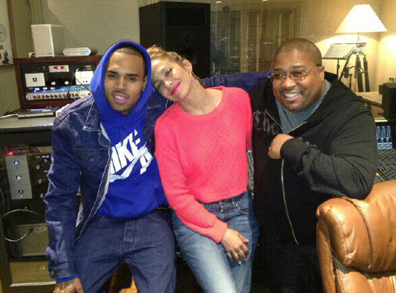 Chris Brown, Jennifer Lopez, Twit Pic Chris Brown, Jennifer Lopez, Twit Pic
